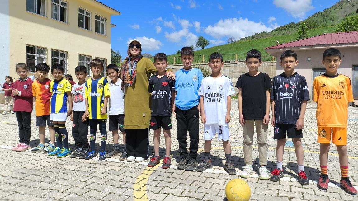 Okulumuzda Sınıflar Arası Futbol Turnuvası Düzenlendi